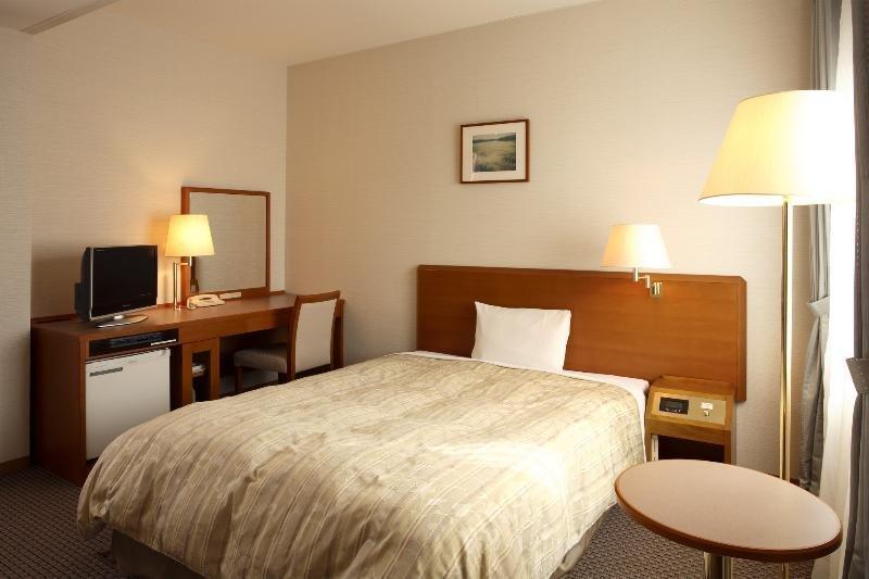 เจอาร์-อีสต์ โฮเต็ล เมตส์ สึดานูมะ Hotel Narashino ภายนอก รูปภาพ