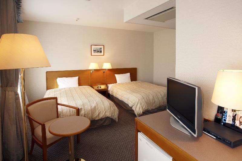 เจอาร์-อีสต์ โฮเต็ล เมตส์ สึดานูมะ Hotel Narashino ภายนอก รูปภาพ